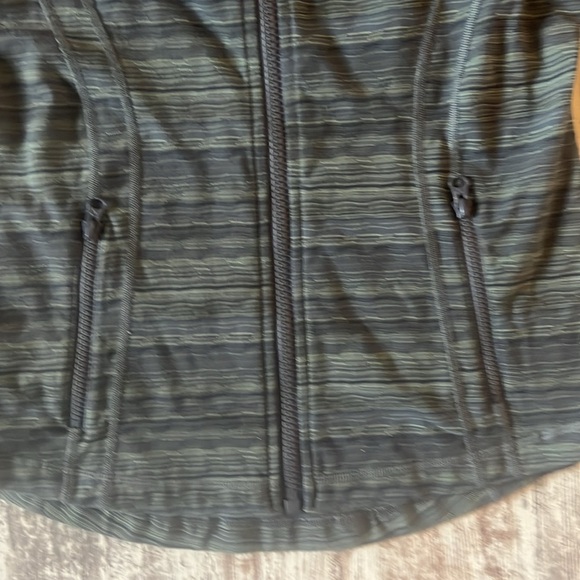 Lululemon Define Jacket Cyber Stripe Gator Green Black Size 10 - Picture 5 of 10